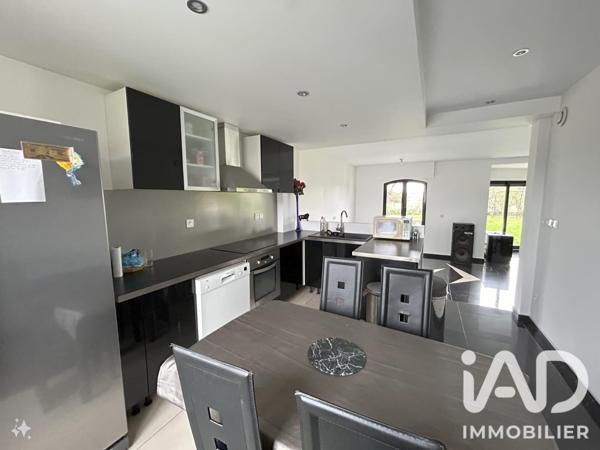 Maison à vendre 7 pièces 250 m² Pontault-Combault