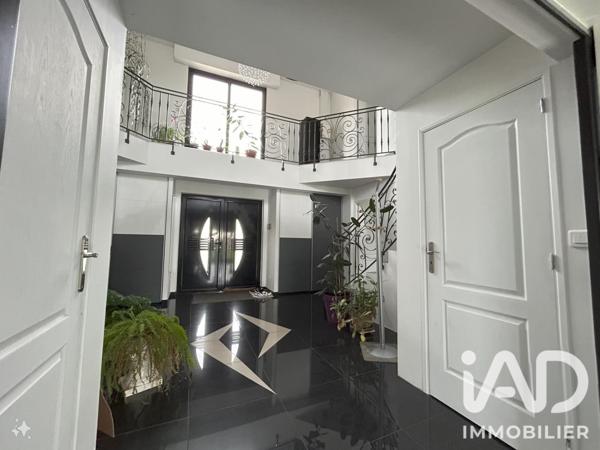 Maison à vendre 7 pièces 250 m² Pontault-Combault