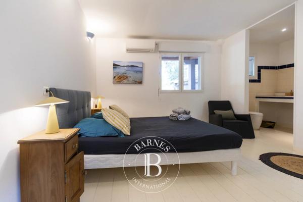 Sainte-Lucie-de-Porto-Vecchio, Villa 8 Chambres -  261 m² à vendre