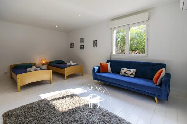 Sainte-Lucie-de-Porto-Vecchio, Villa 8 Chambres -  261 m² à vendre