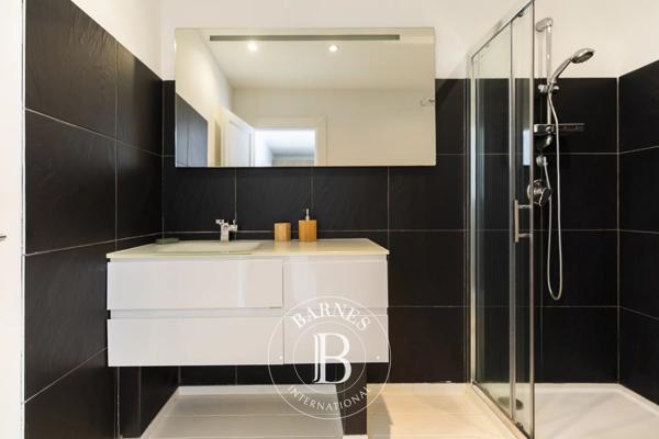 Sainte-Lucie-de-Porto-Vecchio, Villa 8 Chambres -  261 m² à vendre