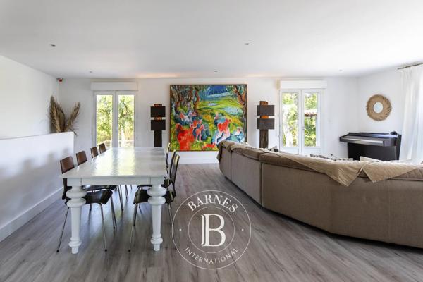 Sainte-Lucie-de-Porto-Vecchio, Villa 8 Chambres -  261 m² à vendre