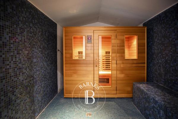 Sainte-Lucie-de-Porto-Vecchio, Villa 8 Chambres -  261 m² à vendre