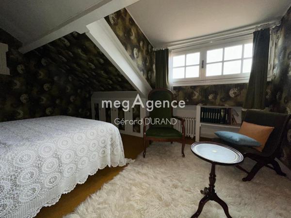 Maison à LA ROCHE-POSAY, 86270 - 7 pièces 142m²