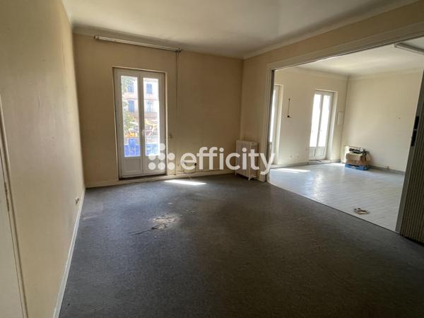 Immeuble 14 pièces - 220 m²