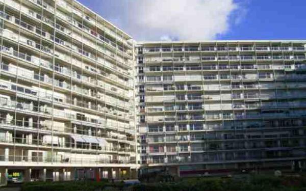 Stationnement à louer    Le Havre