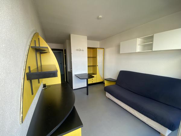 Appartement 1 pièce(s) 15.76 m²