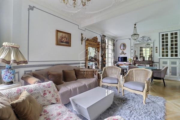 ERA COLOMBES : Splendide Appartement Haussmannien en Plein Centre-Ville
