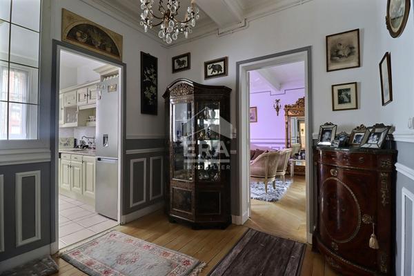 ERA COLOMBES : Splendide Appartement Haussmannien en Plein Centre-Ville