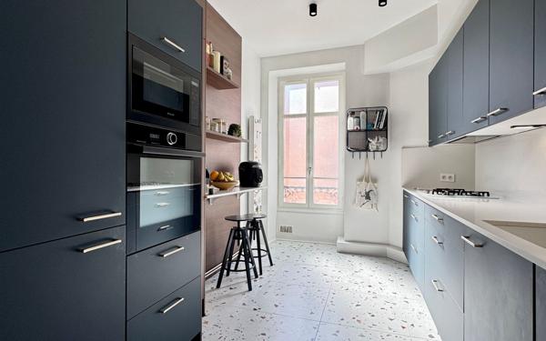 Appartement à vendre    3 pièces •  Pau