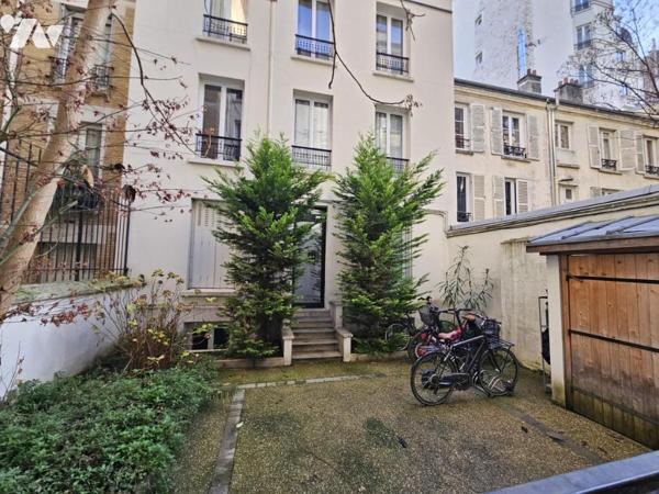 PROCHE BATIGNOLLES - Studio lumineux sur cour