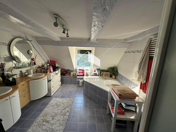 ROOFTOP APPARTEMENT  1ER ETAGE  ROOFTOP DUPLEX  TERRASSE  TERRAIN PRIVATIF BAVILLIERS
