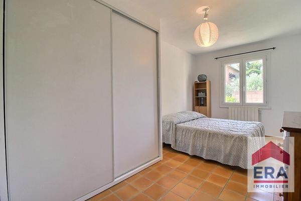 Maison Orange 3 pièces 84 m2 - Garages - Terrasse - Jardin