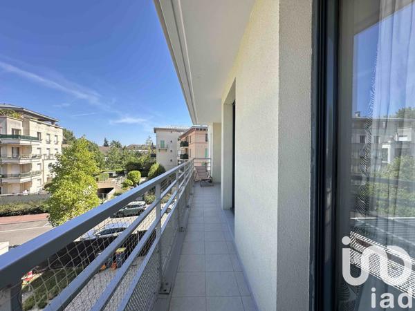 Appartement à vendre 3 pièces 67 m² Saint-Cyr-l'École
