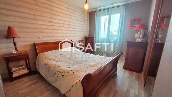 Maison familiale lumineuse avec véranda et jardin impeccable – 127 m² – 4 chambres- espace camping car