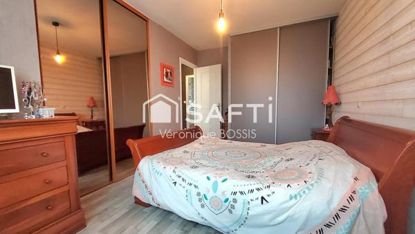 Maison familiale lumineuse avec véranda et jardin impeccable – 127 m² – 4 chambres- espace camping car