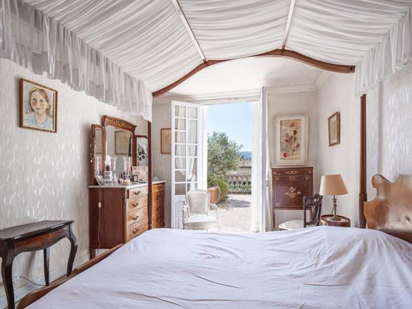 MAISON DE MAÎTRE, 290m², JARDIN ARBORE, ILLE SUR TET