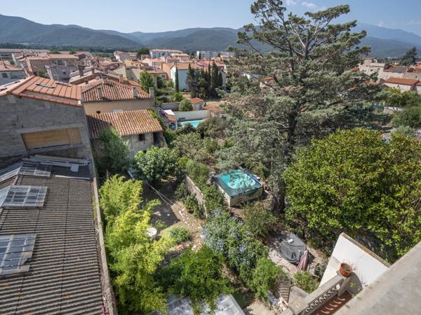 MAISON DE MAÎTRE, 290m², JARDIN ARBORE, ILLE SUR TET