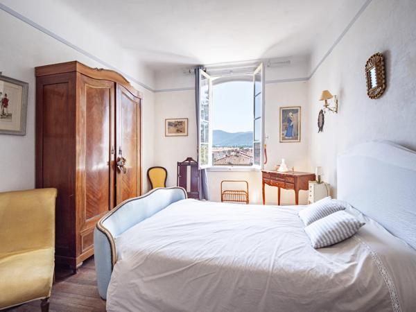 MAISON DE MAÎTRE, 290m², JARDIN ARBORE, ILLE SUR TET