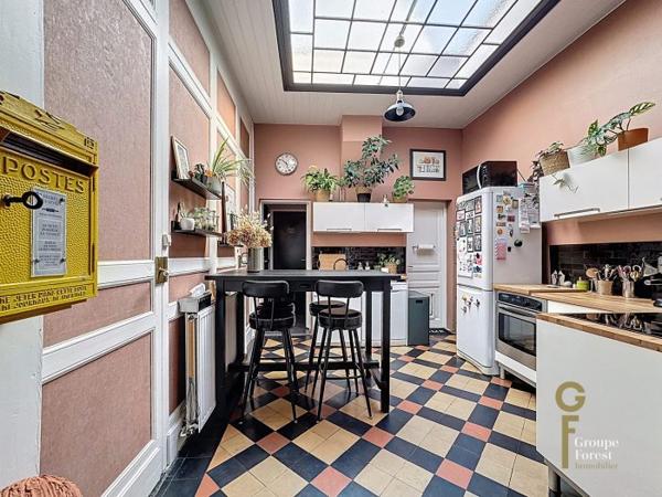 Maison mitoyenne 2 côtés Tourcoing Secteur Tourcoing-Neuville en Ferrain 97 m²