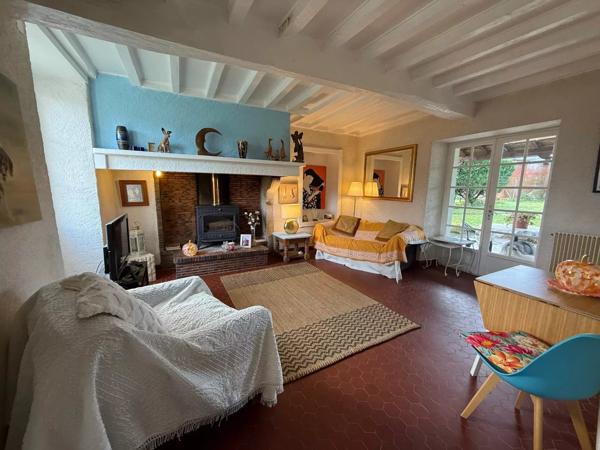 Jolie maison de village avec garage et jardin