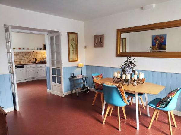 Jolie maison de village avec garage et jardin