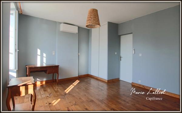 Maison à vendre 8 pièces, 204m², Puiseautin, 5 chambres, Piscine, Garage, Climatisation, Panneaux Solaires, Cave