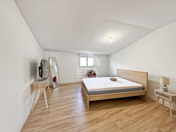 CHATEAURENARD - Maison de ville neuve 145 m2 avec cour