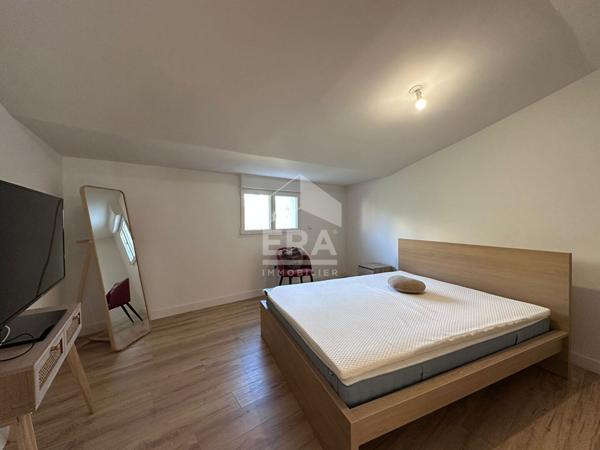 CHATEAURENARD - Maison de ville neuve 150 m2 avec cour