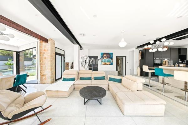 La Cadière d'Azur 83740 / Maison / Terrain / Piscine / Garage