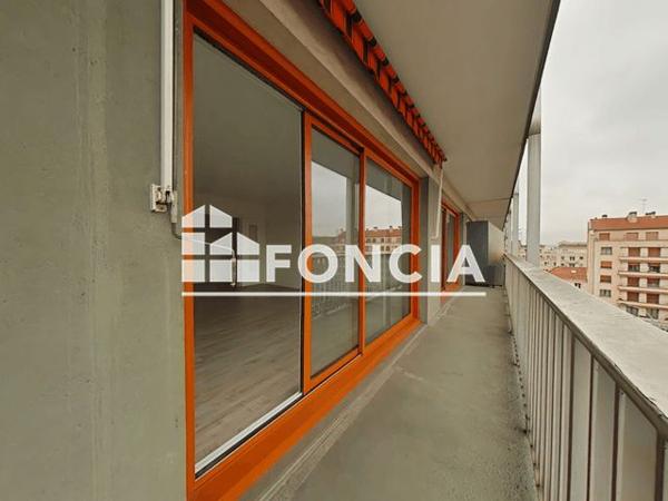 Location Appartement 3 pièces 74.1 m² - 4BIS, 6 à 12 PLACE CARNOT, 10 à 30 RUE DU GENERAL GALLIENI, ET RUE PIERRE TIMBAUD Rosny Sous Bois 93110