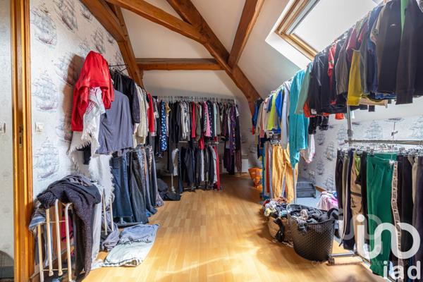 House for sale 13 rooms 365 m² Guerville