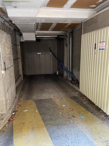 Garage - Parking à vendre à Paris 17e arrondissement à Paris (75017), ref : 59191-5930