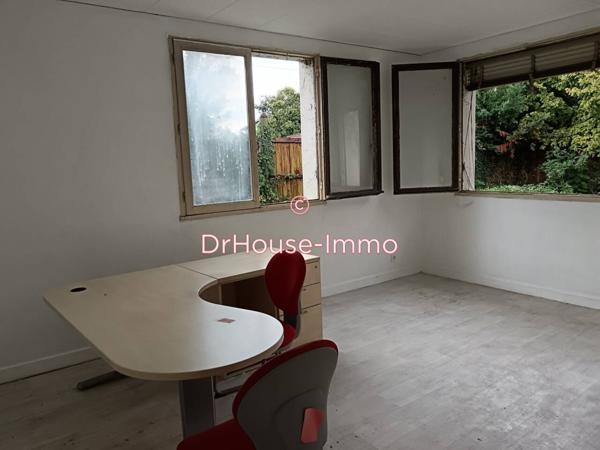 Loft / Atelier à vendre 3 pièces de 108 m²