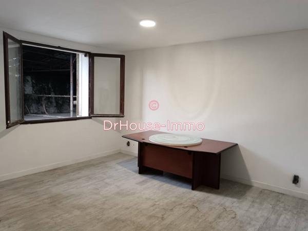 Loft / Atelier à vendre 3 pièces de 108 m²
