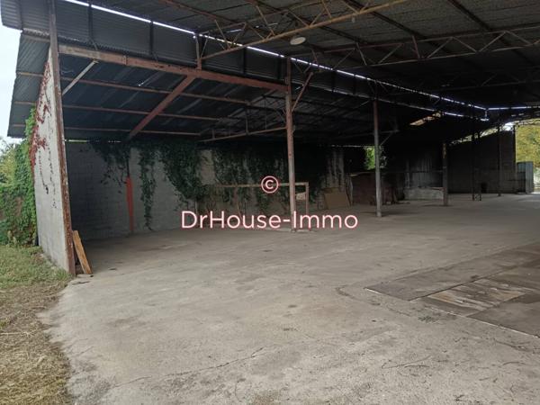 Loft / Atelier à vendre 3 pièces de 108 m²