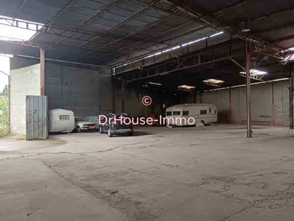 Loft / Atelier à vendre 3 pièces de 108 m²