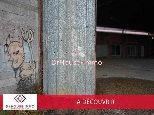Loft / Atelier à vendre 3 pièces de 108 m²