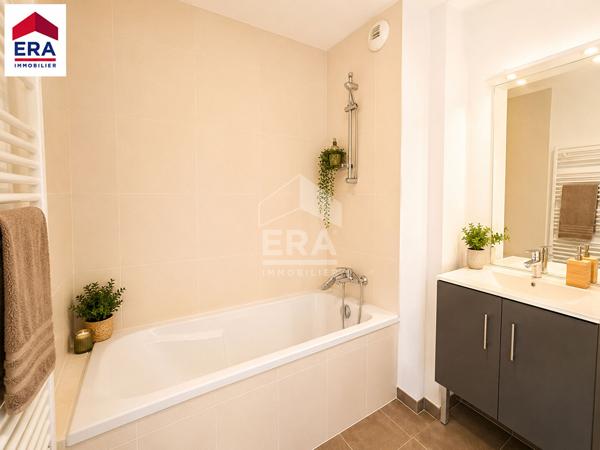 Appartement T5 récent avec garage double à vendre à Rennes - Sainte-Thérèse