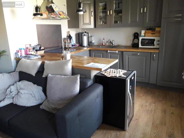 Appartement à louer à Saint-Amour dans le Jura (39160), ref : 01083-L149