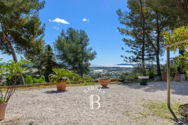 Hyères, Maison 4 Chambres -  320 m² à vendre