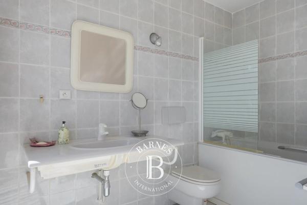 Hyères, Maison 4 Chambres -  320 m² à vendre