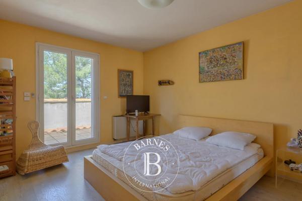 Hyères, Maison 4 Chambres -  320 m² à vendre