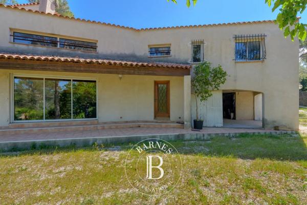 Hyères, Maison 4 Chambres -  320 m² à vendre