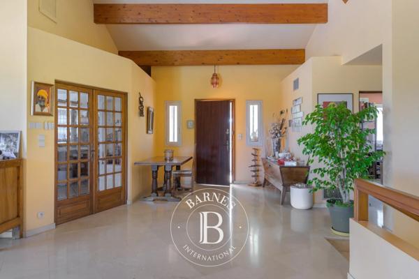 Hyères, Maison 4 Chambres -  320 m² à vendre