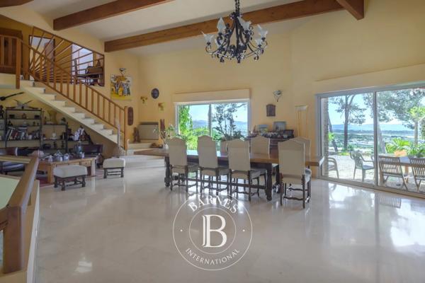 Hyères, Maison 4 Chambres -  320 m² à vendre