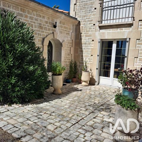 Maison à vendre 7 pièces 210,54 m² Tonnay-Charente