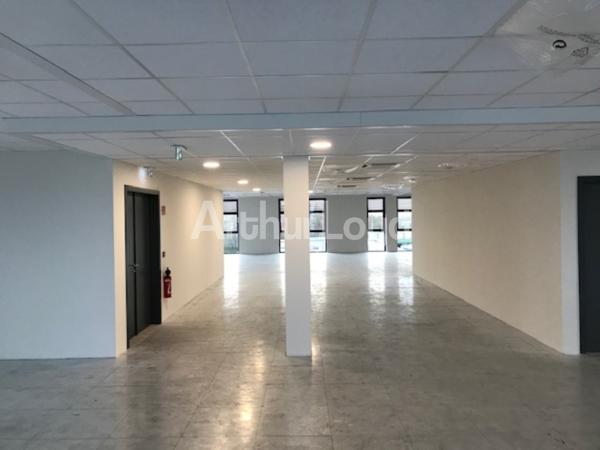Bureaux à louer à Seclin espaces modernes et parking privatif sur site