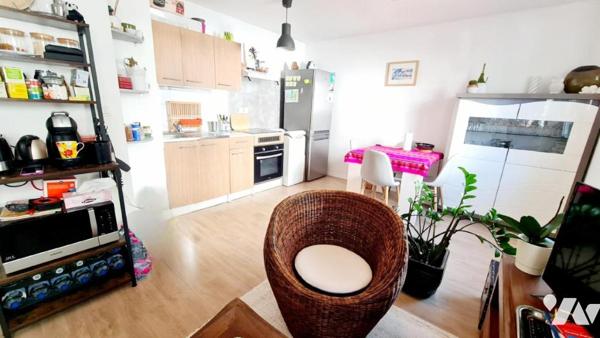 A VENDRE - Saint-Nazaire Villès Martin - Appartement T2 avec chambre séparée et un parking privatif