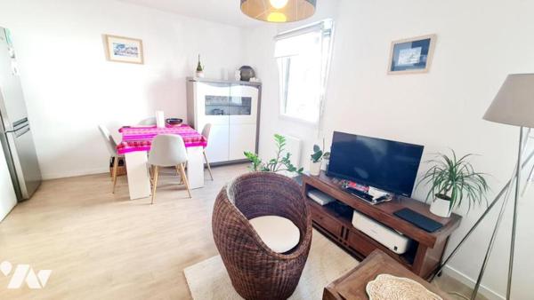 A VENDRE - Saint-Nazaire Villès Martin - Appartement T2 avec chambre séparée et un parking privatif
